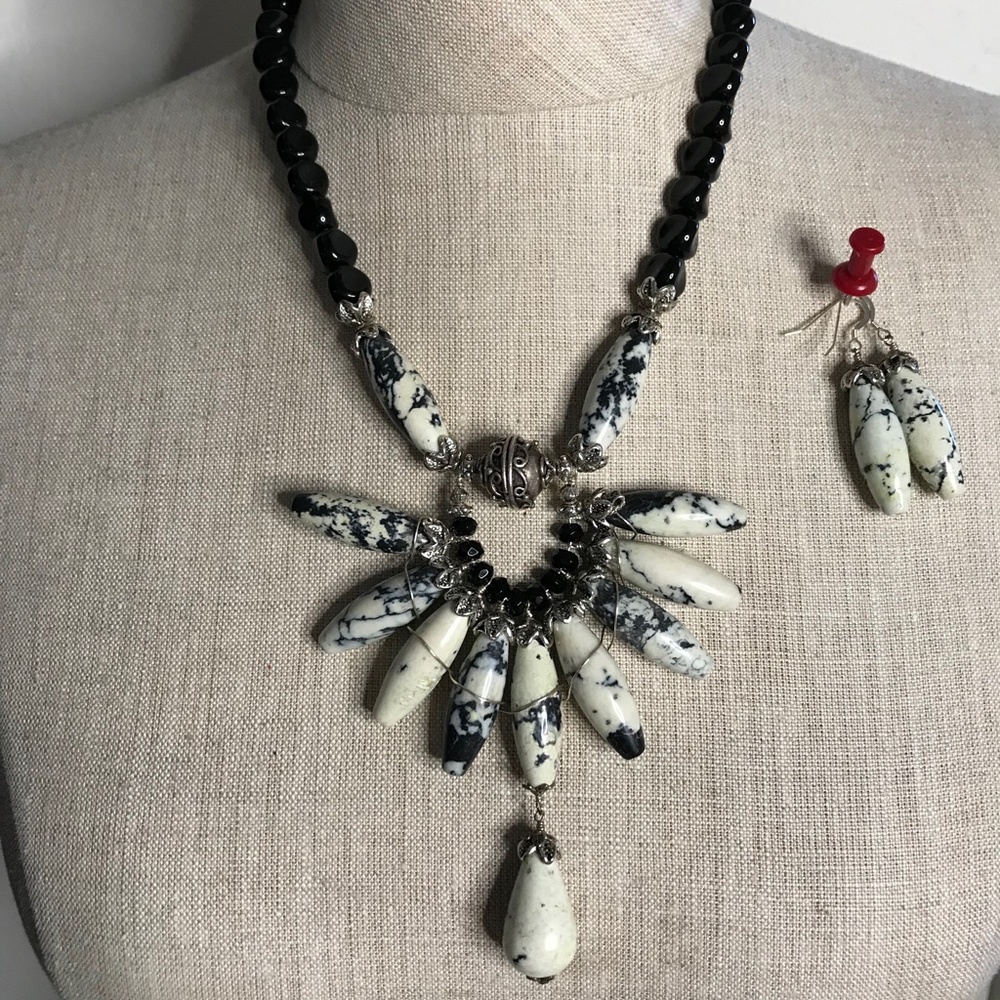 Howlite Statement Necklace & Earrings Set